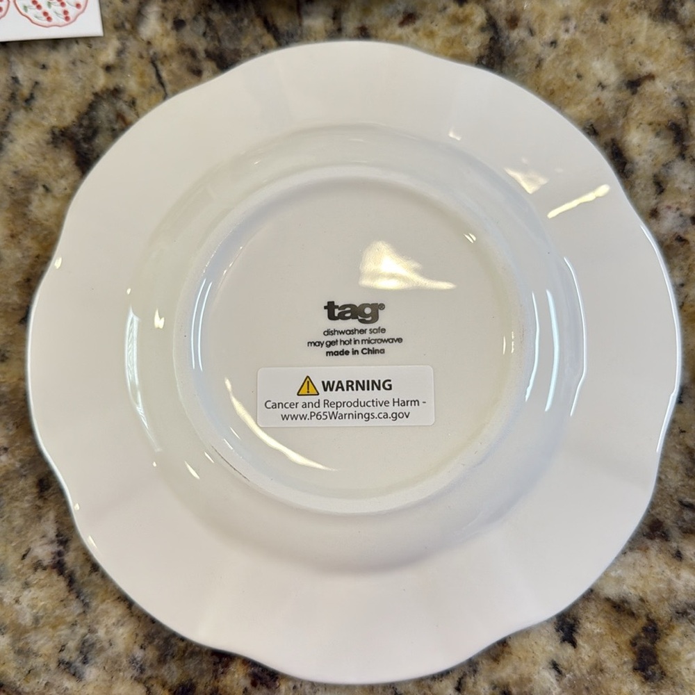 🍒Tag Red Cherry Design Appetizer 4 piece Set - Picture 2 of 6